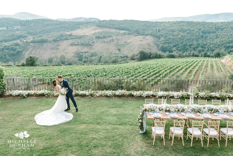 villa_vistarenni_tuscany_italy_reception_table_bride_groom_destination_wedding_cape_cod_photographer_Michelle_dunham_photography_11.jpg
